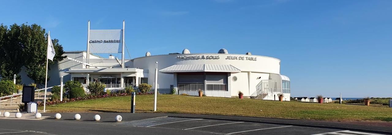 Residence Le Semaphore Ouistreham Ngoại thất bức ảnh